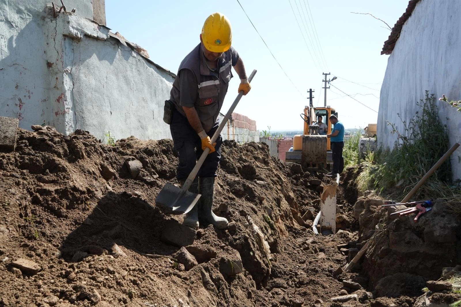 Balıkesir Edremit'te 50 yıllık altyapı yenilendi