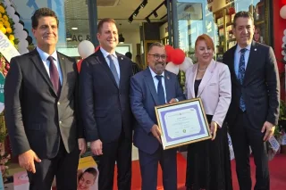 Haydar Koçak, 48 yıl sonra eczacılık diplomasına kavuştu