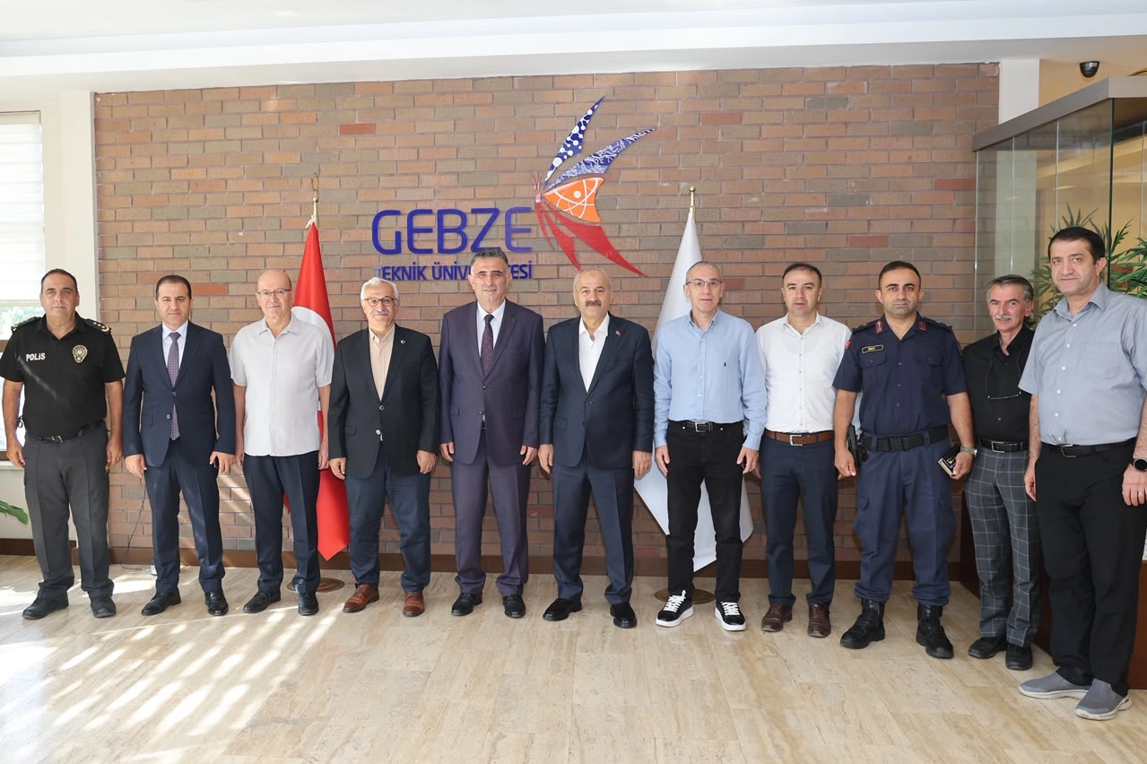 Gebze'de Başkan Büyükgöz'den Rektör Mantar’a 'hayırlı olsun' ziyareti
