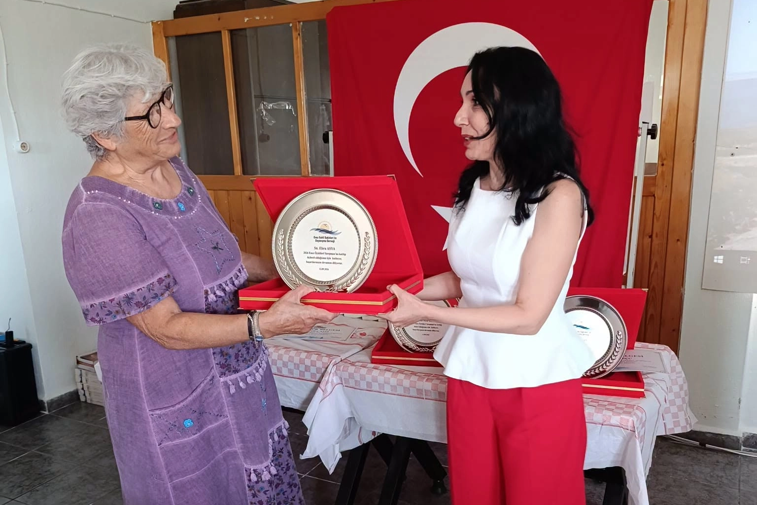 Enez Öyküleri Yarışması’nın plaketleri sahiplerini buldu