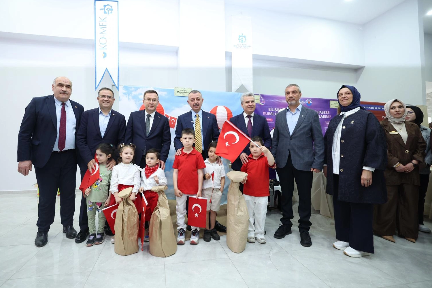 Büyükakın: KO-MEK’te herkes kendini buluyor