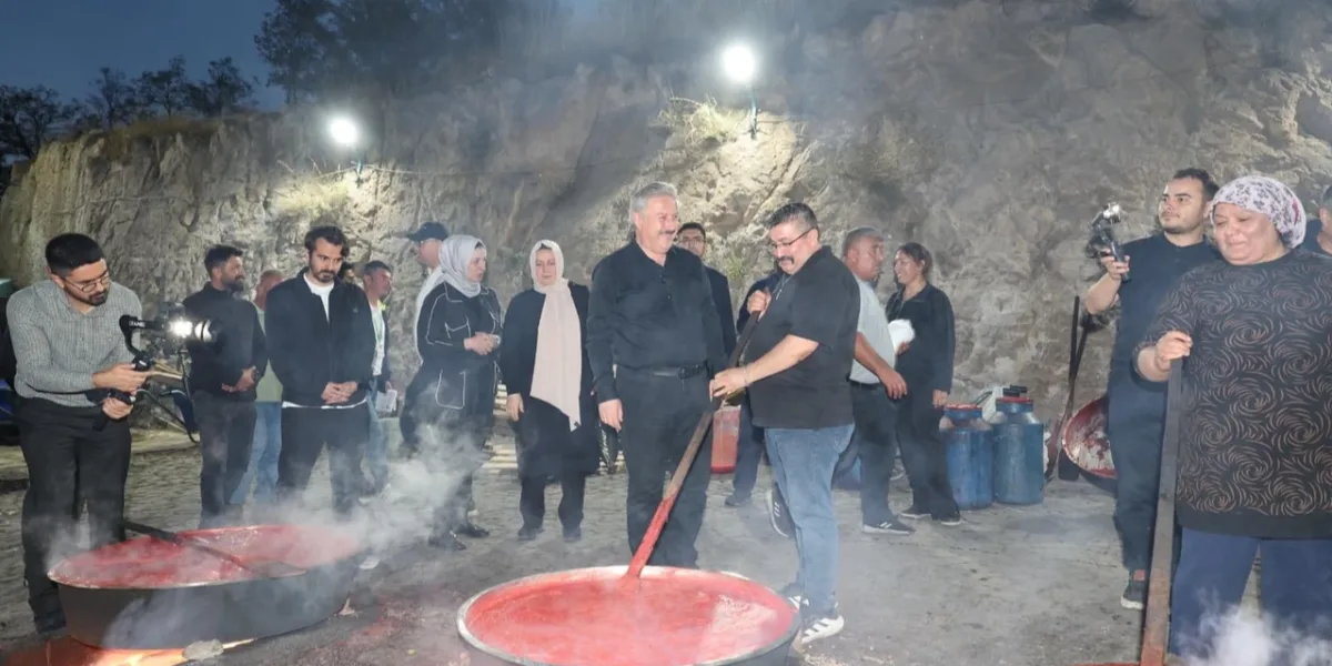 Kayseri Melikgazi'de salça dönemi rekorla bitti