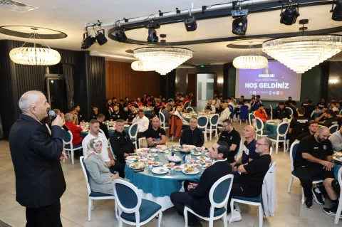 Dursun Ali Arslan Turnuvası ekipleri yemekte buluştu