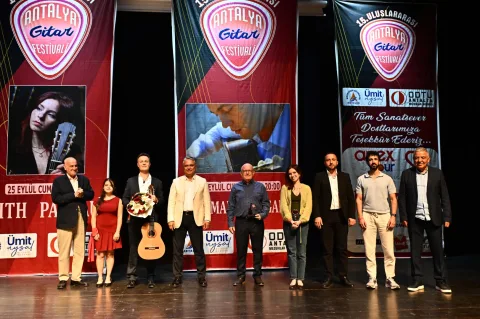 Antalya'da 15. Uluslararası Gitar Festivali sona erdi