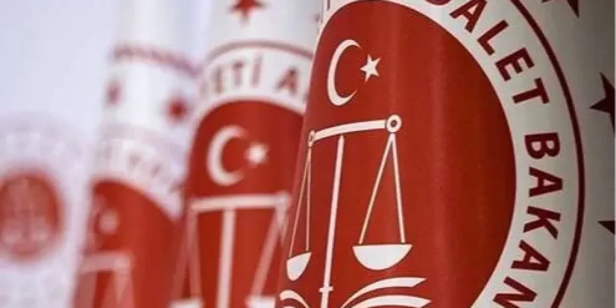 Bakan Gürlek açıkladı... Manisa'daki saldırganın anne, baba ve dedesi gözaltında!