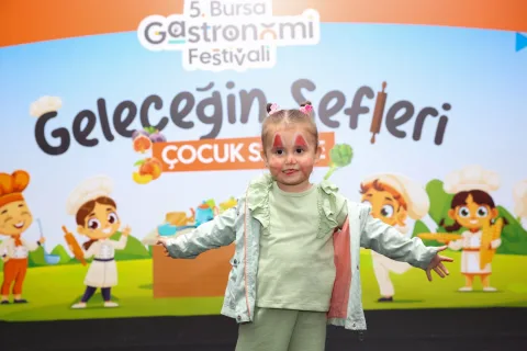 Festivalde çocuklar hem eğlendi hem spor yaptı