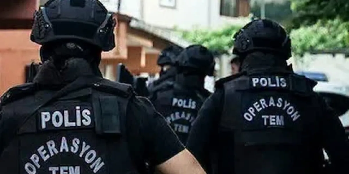 Ankara'da "şapkalılar" operasyonuna 5 tutuklama